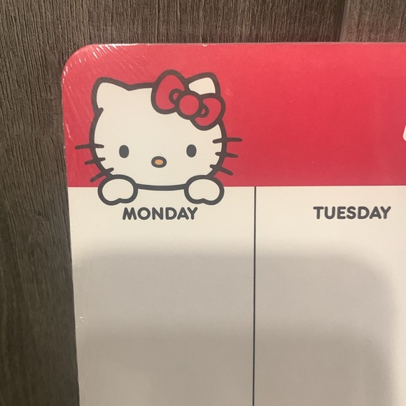Sanrio Hello Kitty Red My Week 52 Sheet Weekly Calendar Desk Pad - Picture 2 of 9